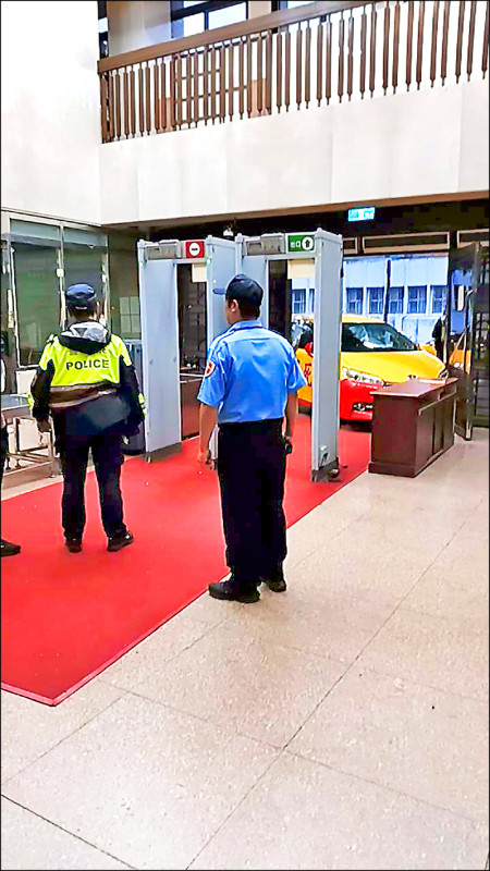 不滿判決撞北檢 畫家運將拒交保改聲押