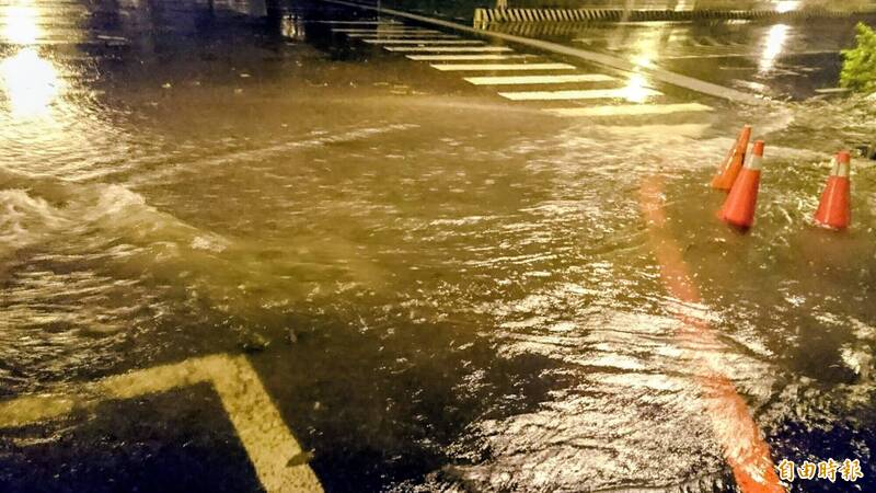 車庫逢雨必漏 「住客」控鄰居求償40萬被打臉