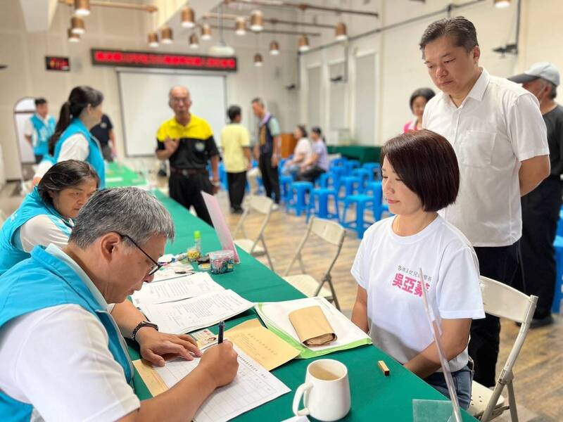 被政治耽誤的歌手!吳亞蓁完成鄉長參選登記 端8大政見守護礁溪