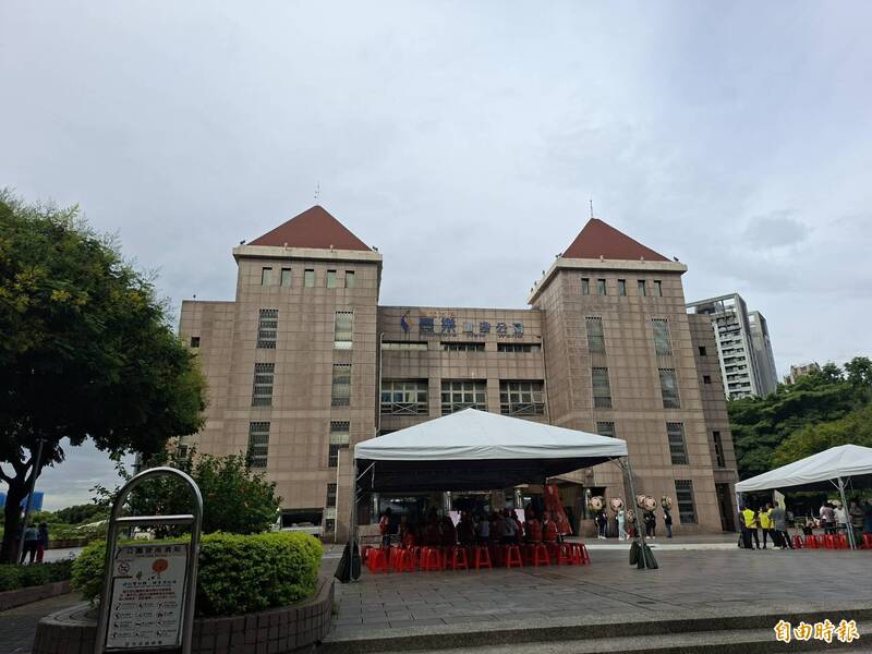 登記截止》台中市議員102人搶65席 藍綠白艱困選區曝光