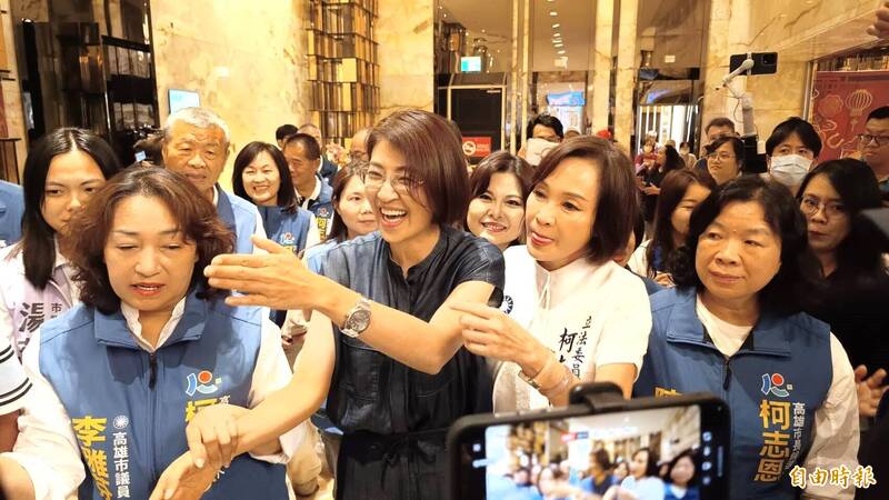 柯志恩南高雄後援會成立 請來這位「女超人」