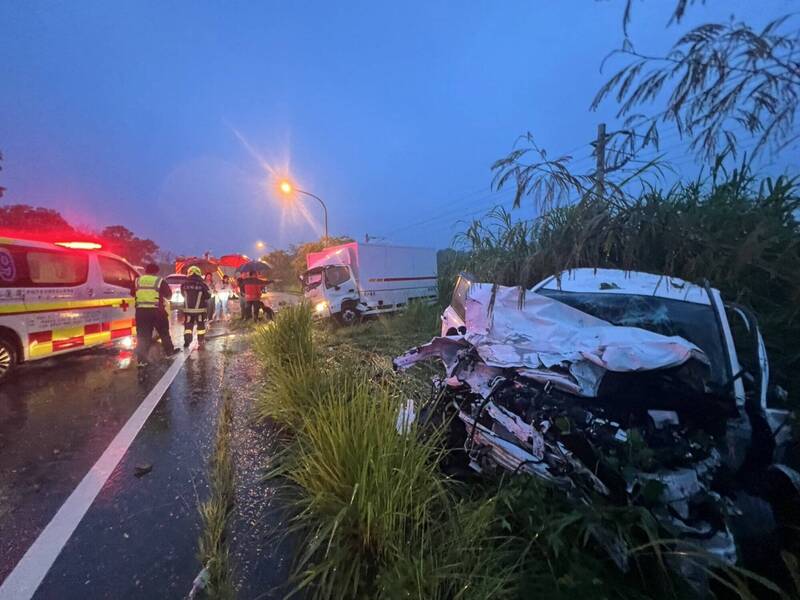 花蓮台9線車禍釀母子雙亡 小貨車駕駛重傷送醫