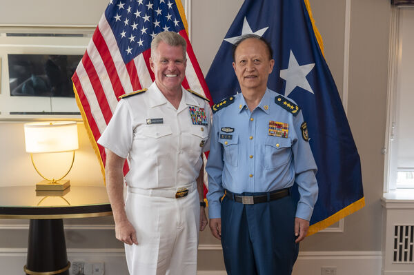 掌攻台兵符就是他!共軍神祕東部戰區司令首曝光 面會美印太司令