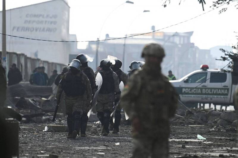 玻利維亞軍事基地連環爆增至3死 14名士兵下落不明