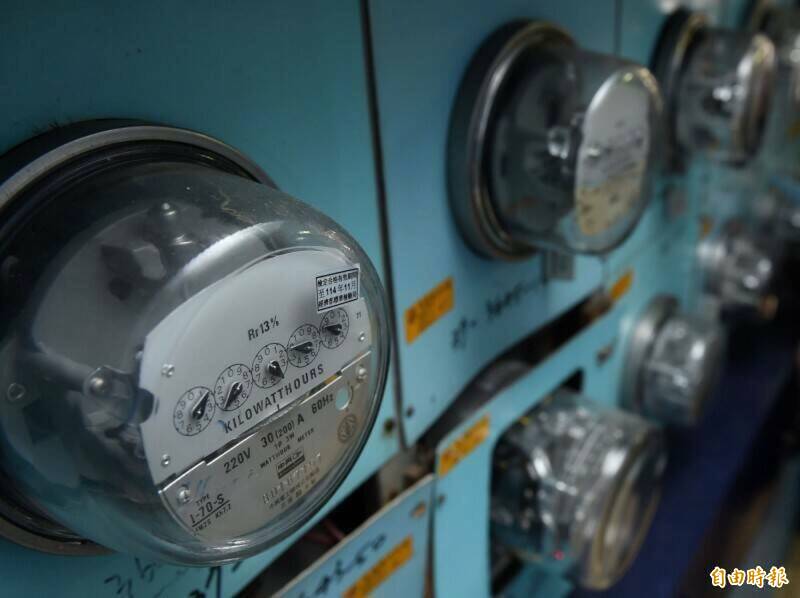 社宅個人電費不到400!她看帳單傻眼:公電竟貴近3倍
