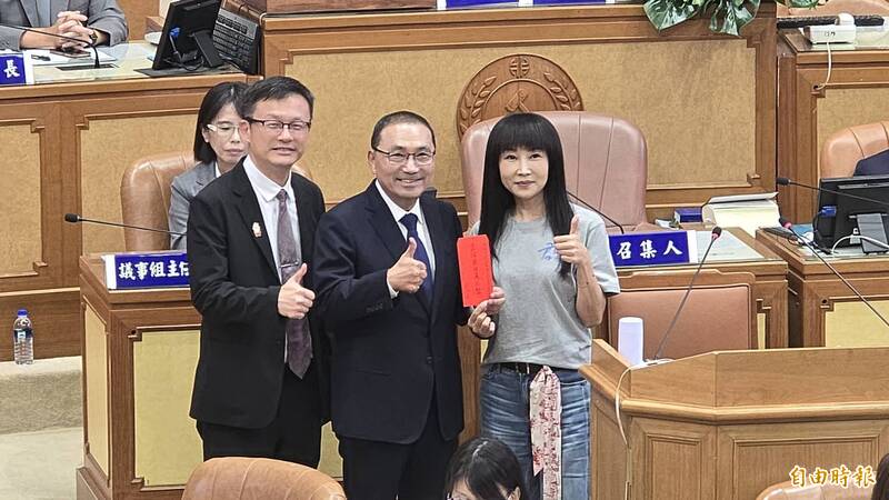 蔡淑君120萬競總成立經費捐助學童 侯友宜感謝