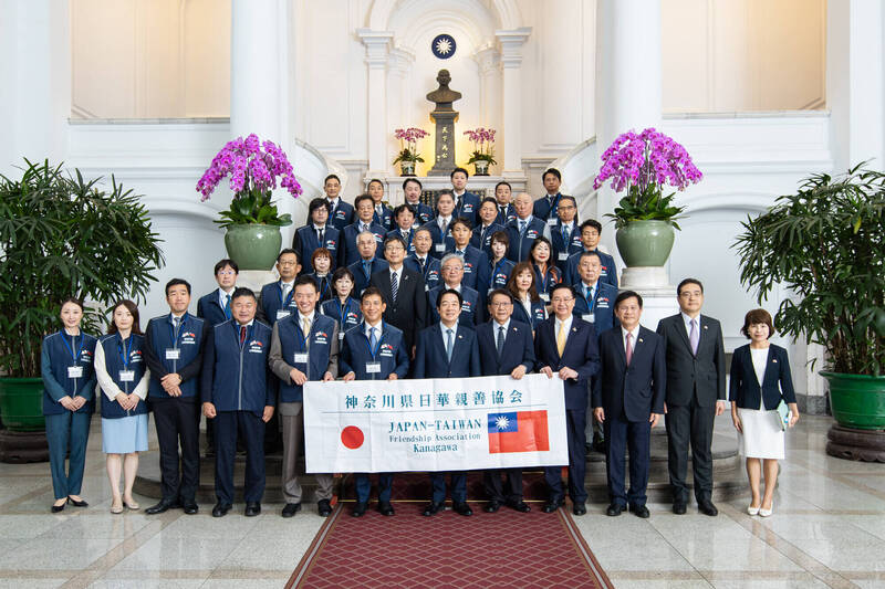 神奈川縣日華親善協會訪團今會見賴總統。（總統府提供）