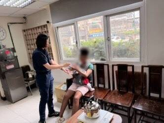外籍婦人遺失小孩出生證明 民眾拾獲完成國民外交