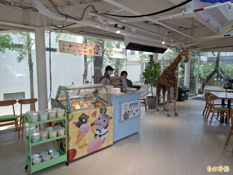 竹市動物園河馬廚房開張 坐擁百萬視窗與動物共餐