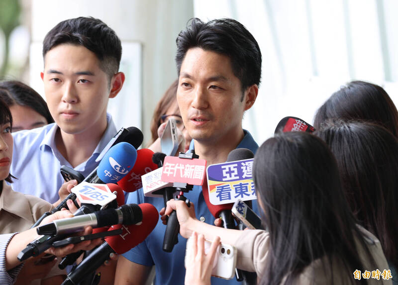 蔣萬安疑未利益迴避 清大學者:繼承蔣介石「家國不分」政治傳統