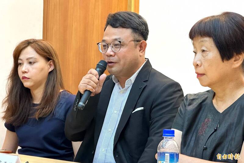 「去上海會回不來?」 網發問竟釣出李孟居:我上次去中國4年才回家