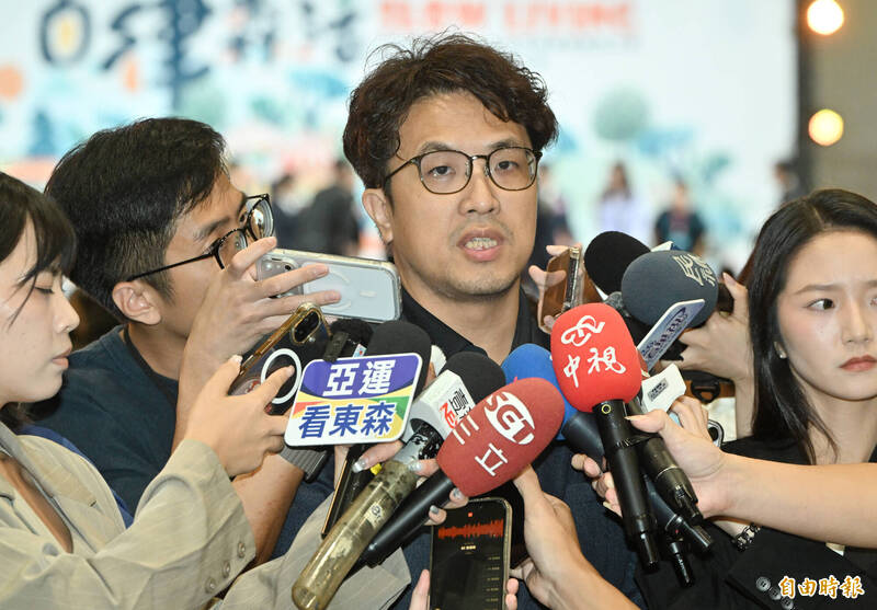 「市長給我聽好」昨上線破萬則留言、老鼠亂入大巨蛋 沈伯洋:即時反應市民心聲