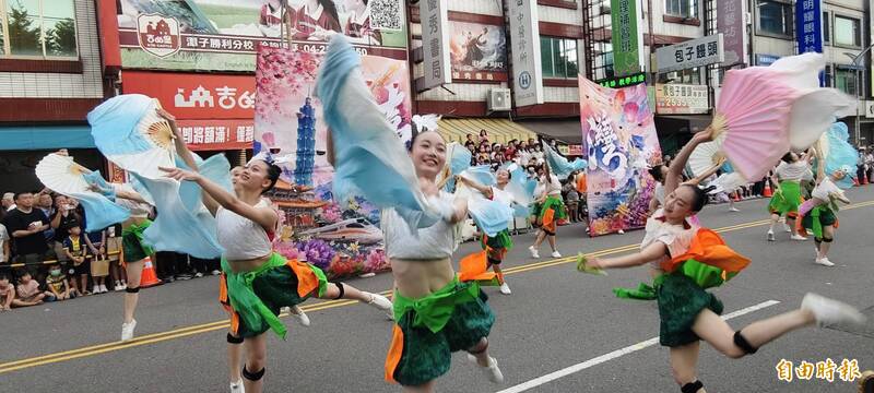 台中國際踩舞嘉年華潭子、后里開嗨 迎神儀式、素還真迎國際團隊
