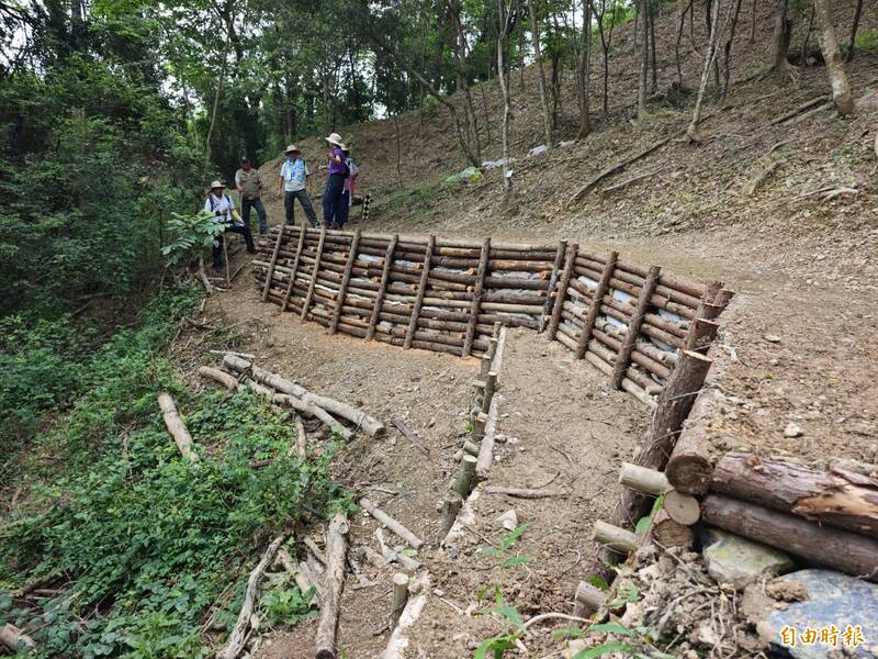 暑期破紀錄大雨沖不毀先人智慧 屏東來義「崑崙坳古道」朝聖再添新路段