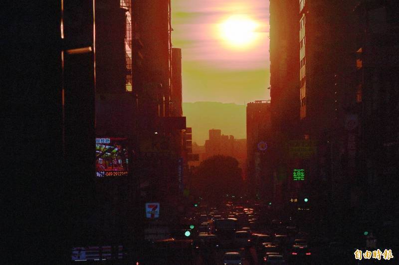 台中公益路「懸日」美景把握這3天! 下次輪到嘉義