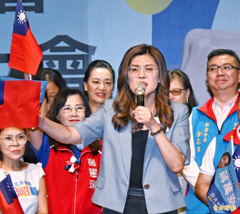 鄭麗文稱沈伯洋缺「高水準市政辯論」 詹凌瑀駁:是蔣萬安不敢辯
