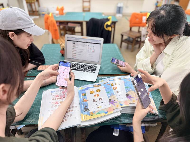 新北校園通App下載破百萬次 感謝祭登場有機會抽iPhone