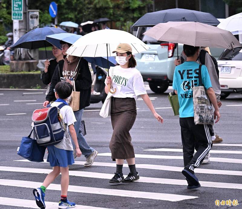 東北季風增強! 北台灣今高溫略降 降雨機率越晚越高