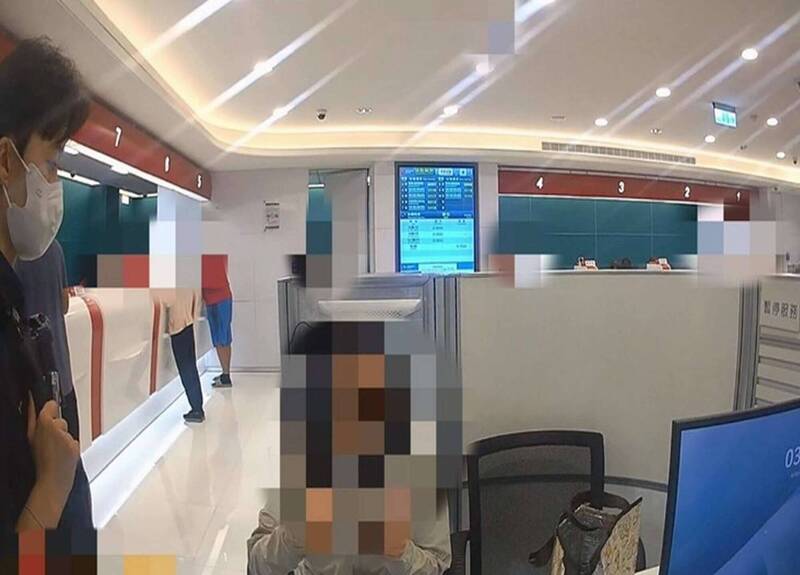 姊突喊缺錢 妹衝銀行貸39萬警拆親情詐騙