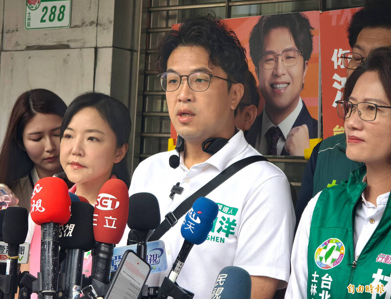 藍議員酸蟑螂、老鼠 「洋流」吼嗆:我不是、也沒領便當