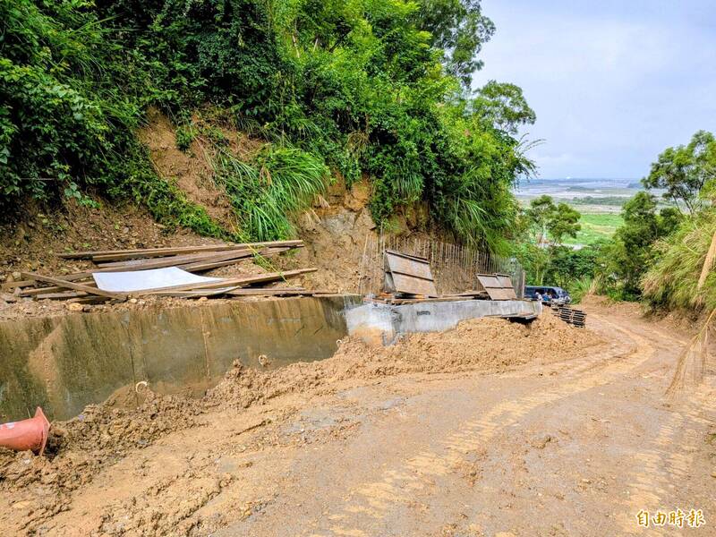 國有地遭控竊佔開路、違建擋土牆 南投縣府、國產署回應了