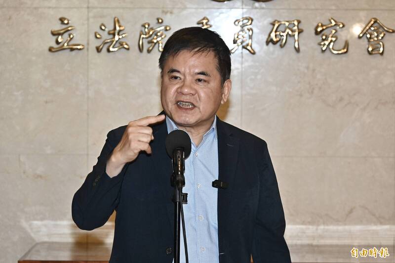 前鎮漁港81億挨轟 莊瑞雄:50多年未全面整建、韓國瑜任內就40億
