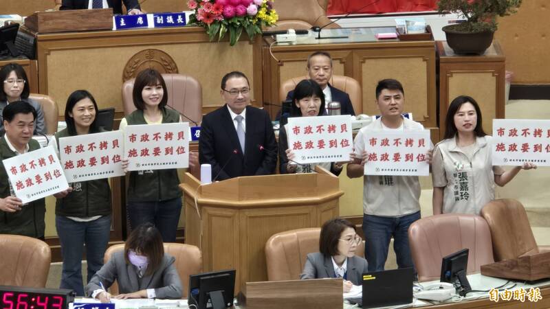 「工程專業」李四川喊淡江大橋機車道應改善 鄭宇恩:2013年設計審議怎不講?
