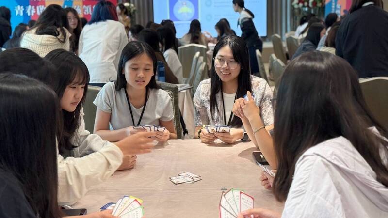 從防詐到心理健康 240女大生結合AI與SDGs找解方