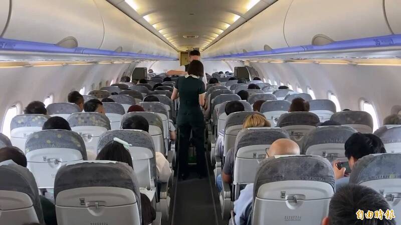 獨旅搭飛機常被問「要坐逃生口嗎?」網揭地勤選人潛規則