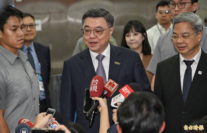 最低工資可能漲破3萬？卓榮泰笑回：台灣經濟狀況很好