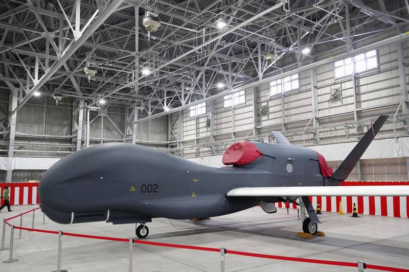 自衛隊判定「全球鷹」無人機已墜毀 將分析飛行數據進行打撈