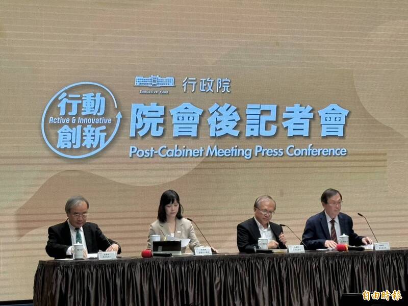 重新調查蔣萬安改姓案? 行政院與內政部回應了