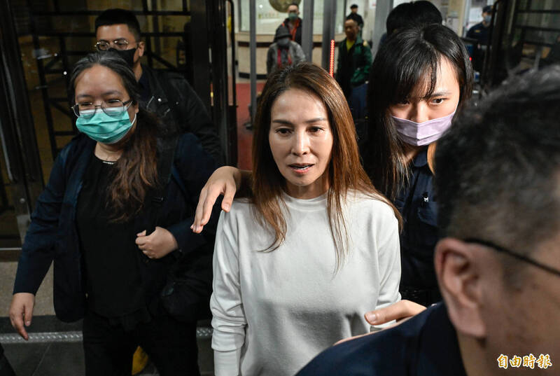 揭高金素梅辦公室掛「日本人砍原民人頭照」 Kolas:大吃中國史觀自助餐