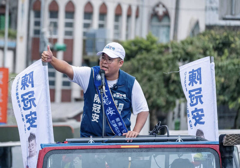 沈伯洋拋9.5億蓋內湖自行車橋政策 陳冠安轟「市政草包」：浪費公帑蓋蚊子橋