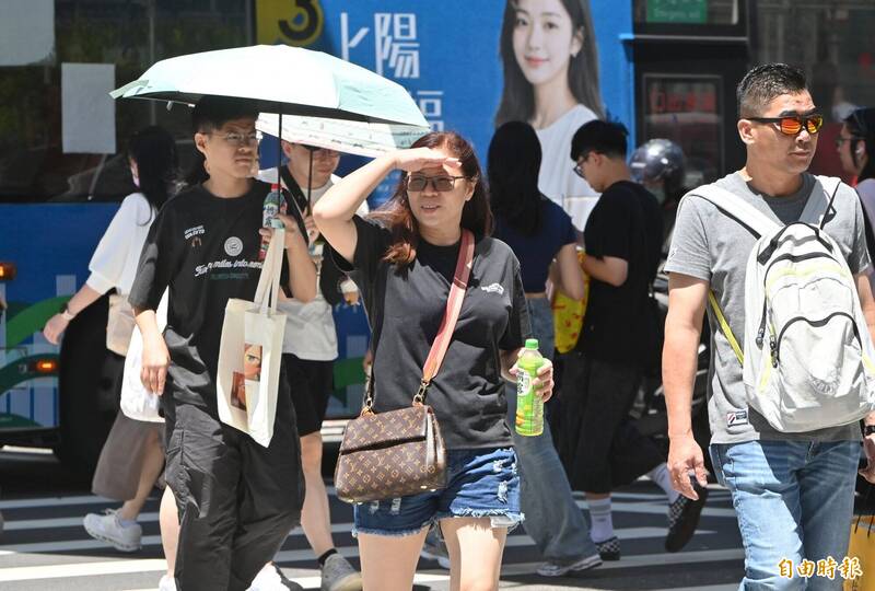 杜鵑颱風路徑曝!今「3地」有雨 週末北台灣雨區擴大
