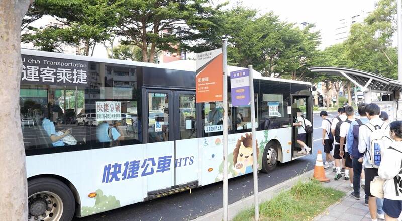 吳旭智:竹北通學加開公車班次外 還需從高中量能等4面向全面盤點