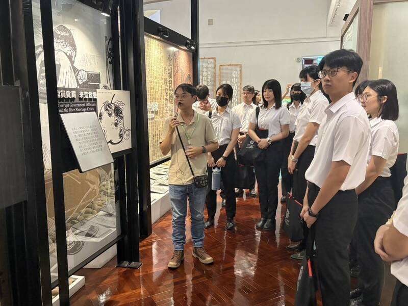 调查局表示，此次安排3处具转型正义意涵场址，希望新进调查官在投入执法工作前，进一步理解自由、民主、人权与公正执法的意义。（调查局提供）