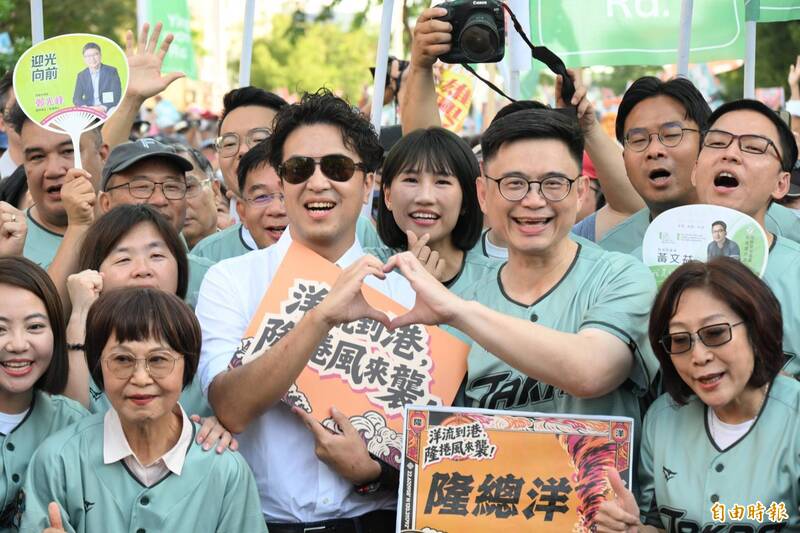 蔣萬安喜歡回答高雄議題 沈伯洋譏:他應參與高市議員行列
