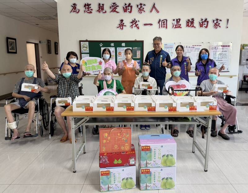 長輩送暖長輩!新豐農會「綠照班」手作月餅 分享弱勢獨居老人
