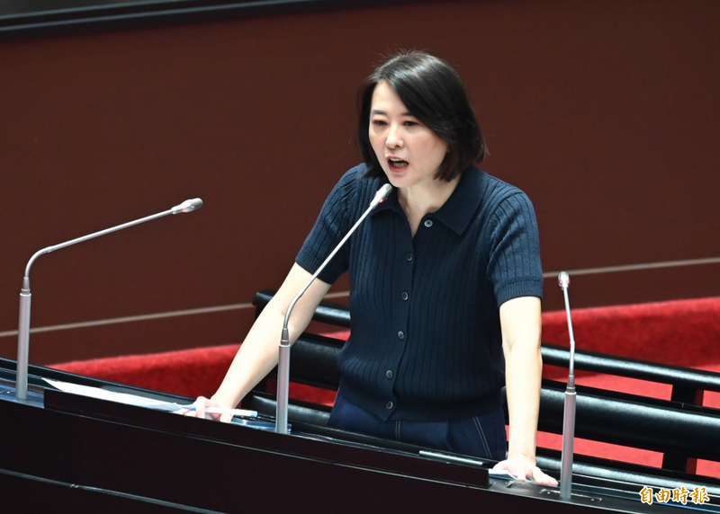 王鴻薇嗆沈伯洋用網軍打壓異己 聶永真:「被妳政治出征過的我表示?」
