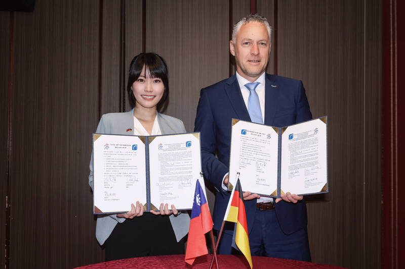 高雄國際夥伴+1 與德國奧迪發源地、薩克森邦茨維考縣簽約