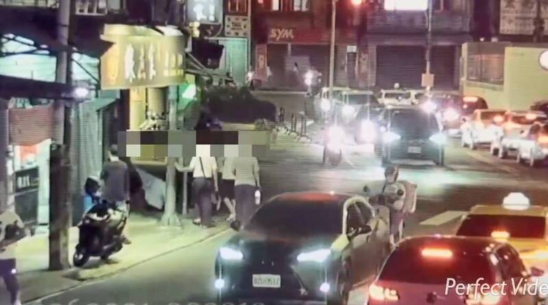 飲酒相遇欠債同事爆口角 2男出拳圍毆遭法辦