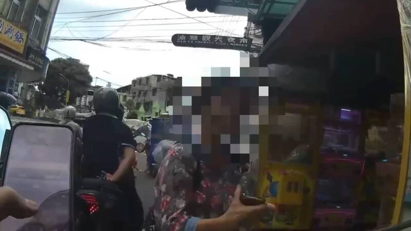 7旬婦迷路求助警 驚覺竟是詐團車手