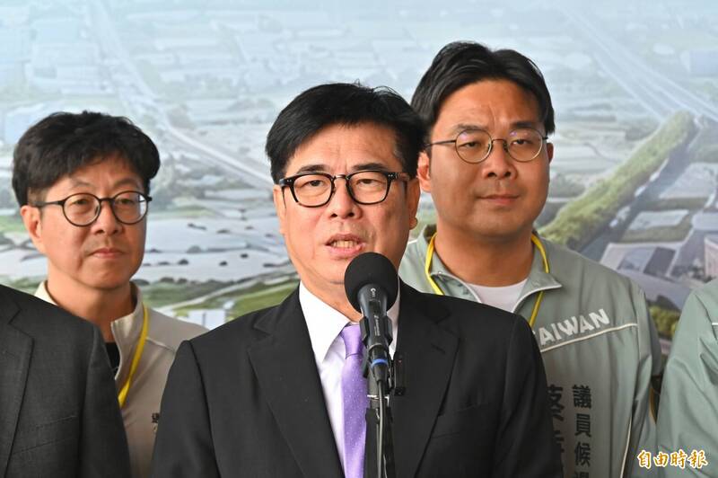 蔣萬安讚「高雄進步看得見」 陳其邁回應了