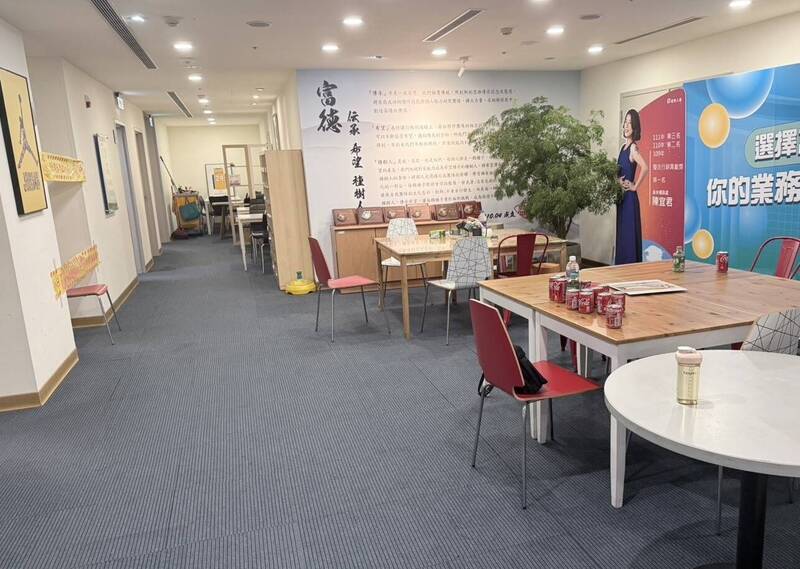 富邦人壽喋血》兇嫌攜3水果刀尾隨進廁砍人 現場留他人證件誤導辦案