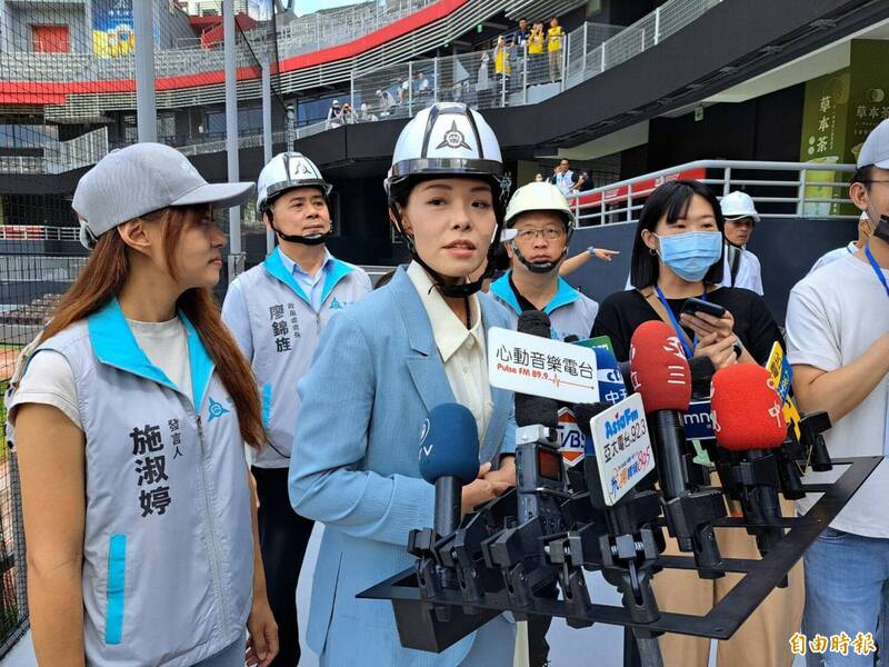 砸3000萬辦棒球場開幕被爆挪學生鮮乳錢!張育萌轟高虹安:為個人作秀