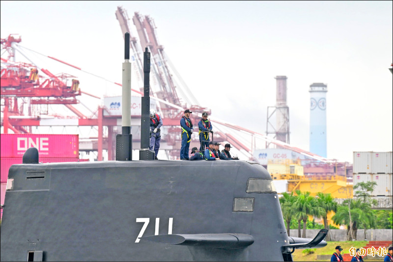 海鯤號第15次潛航測試 新任戰隊長首度隨艦出海