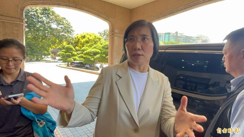 不爽外界質疑竹縣長選戰藍天變妙天? 徐欣瑩受訪拂袖而去