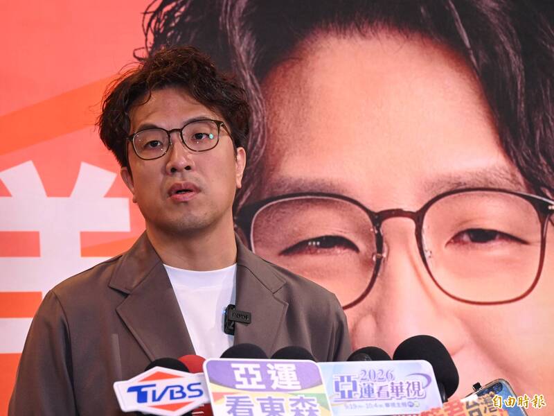 蔣萬安反問「大罷免的曹興誠?」 沈伯洋:為何回歸民調專業對很多人很難