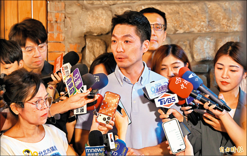 藍綠民調拉近》蔣:數字參考 續勤走基層